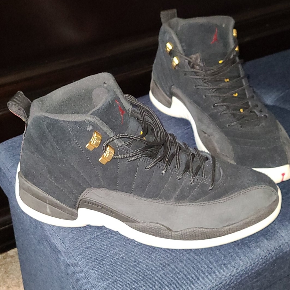 Jordan 12. Black and white.